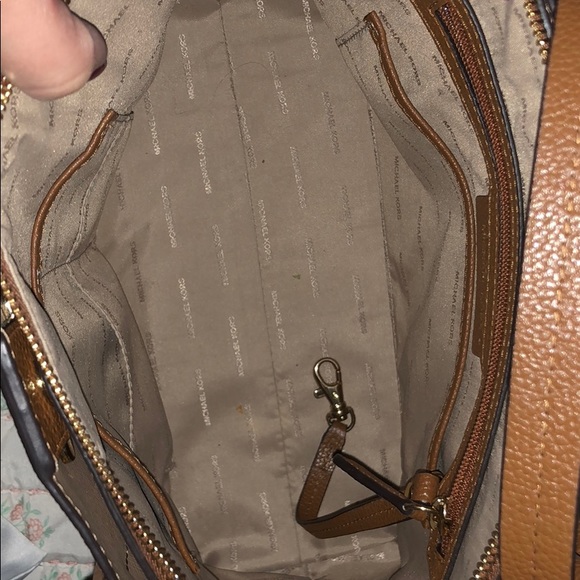 Michael Kors handbag - Picture 4 of 5